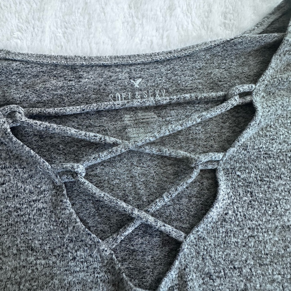American Eagle Soft Gray Crisscross Long Sleeve Blouse – Size L - Picture 2 of 4